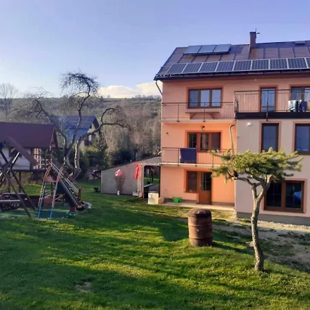 Na Brzegu ゲストハウス Lapsze Wyzne